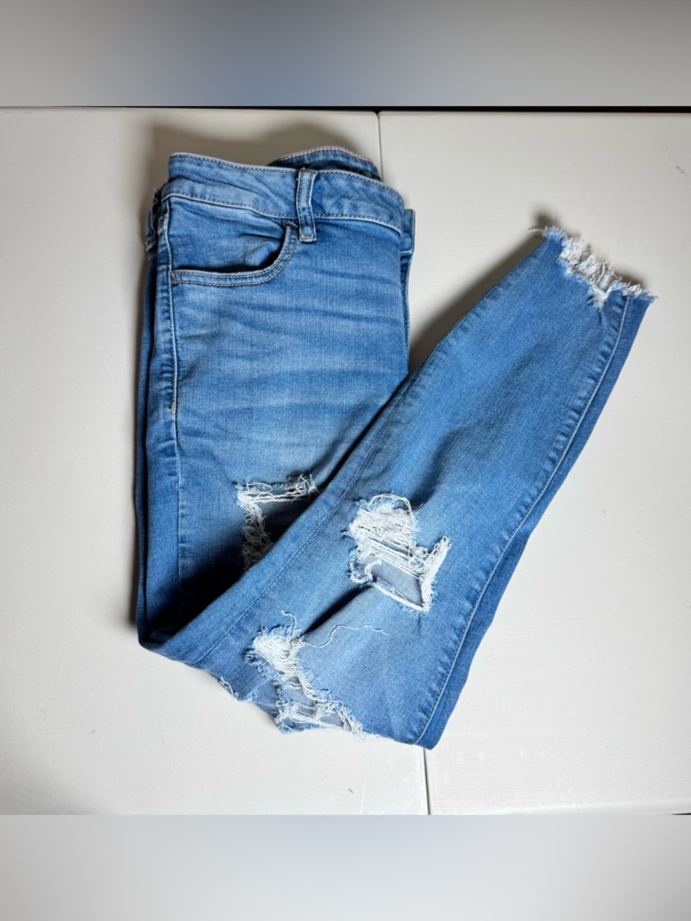 American Eagle Light Blue Distressed Stretch Skinny Jeans - Women 14 - Picture 2 of 8